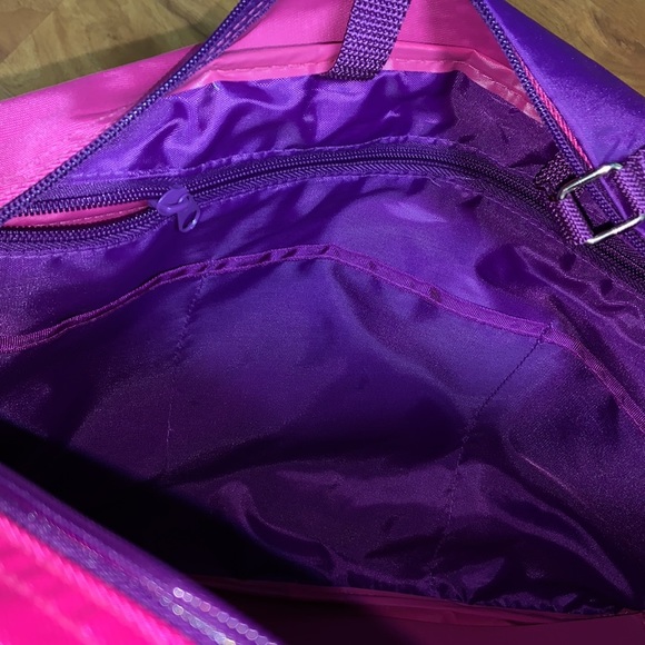 Hello Kitty Duffle / Overnight Tote Bag - Picture 7 of 14